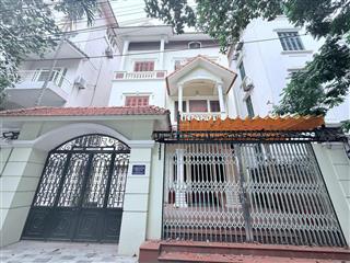 Cho thuê biệt thự khu vườn đào giá ưu đãi 50 triệu, 150m2 tại lạc long quân, thụy khuê, tây hồ
