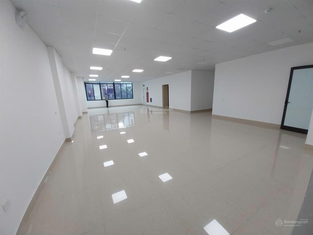 Cho thuê nhà mặt phố an thọ, an khánh, hoài đức, hn. 110m, 3 tầng, thang máy. 25 tr.  0963 596 ***