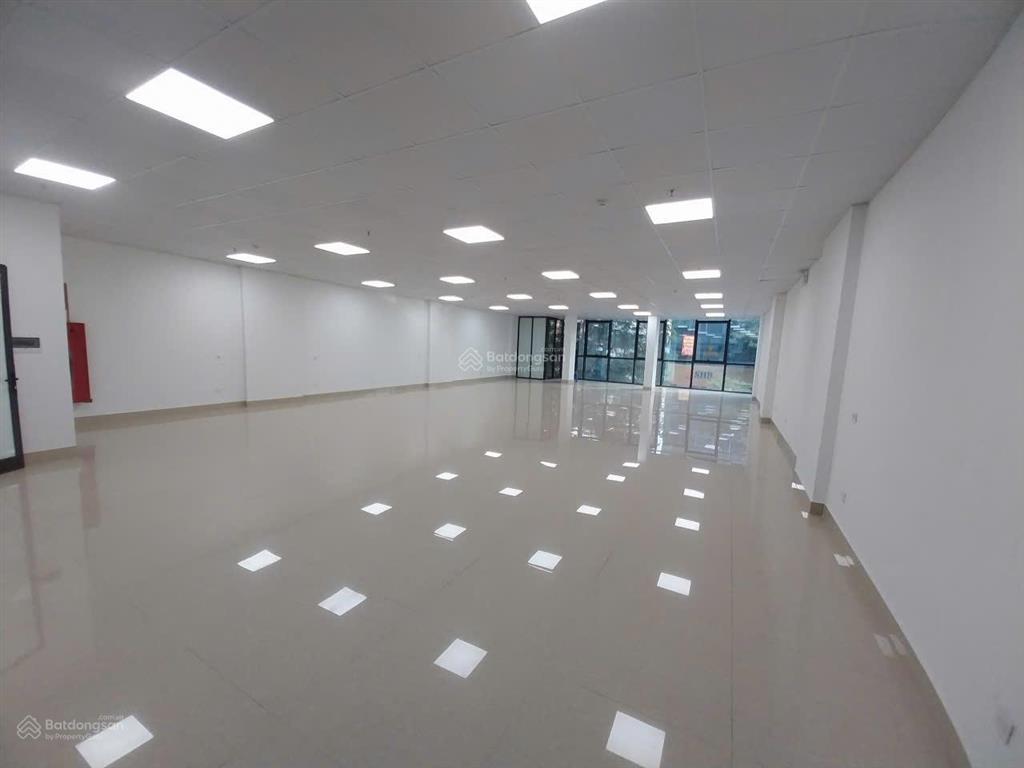 Cho thuê cửa hàng, mb kinh doanh phố huỳnh thúc kháng, đống đa, hn. 250m, 2 tầng, 250tr. 0963 596 ***