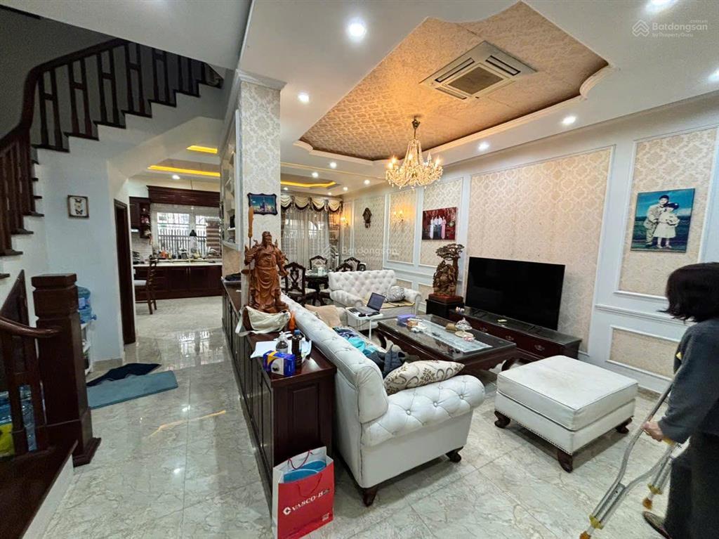 Cho thuê bt làng việt kiều châu âuhà đông 150m2, 4 tầng, nhà mới hiện đại. 40tr/th.  0963 596 ***