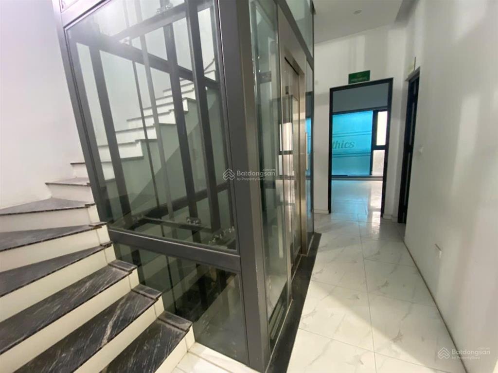 Cho thuê liền kề galaxy vạn phúc  hà đông. 100m, 6 tầng, giá 45 triệu có thang máy. 0963 596 ***