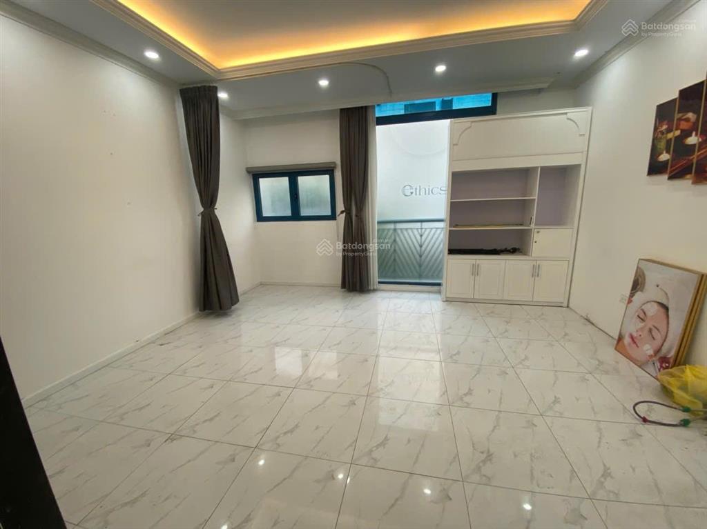 Cho thuê liền kề galaxy vạn phúc  hà đông. 100m, 6 tầng, giá 45 triệu có thang máy. 0963 596 ***