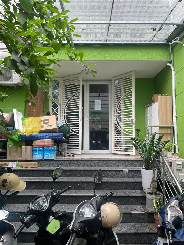 Cho thuê biệt thự trung văn. 120 m2 * 4 tầng + 1 hầm. chia phòng, ô tô tránh.  0963 596 ***