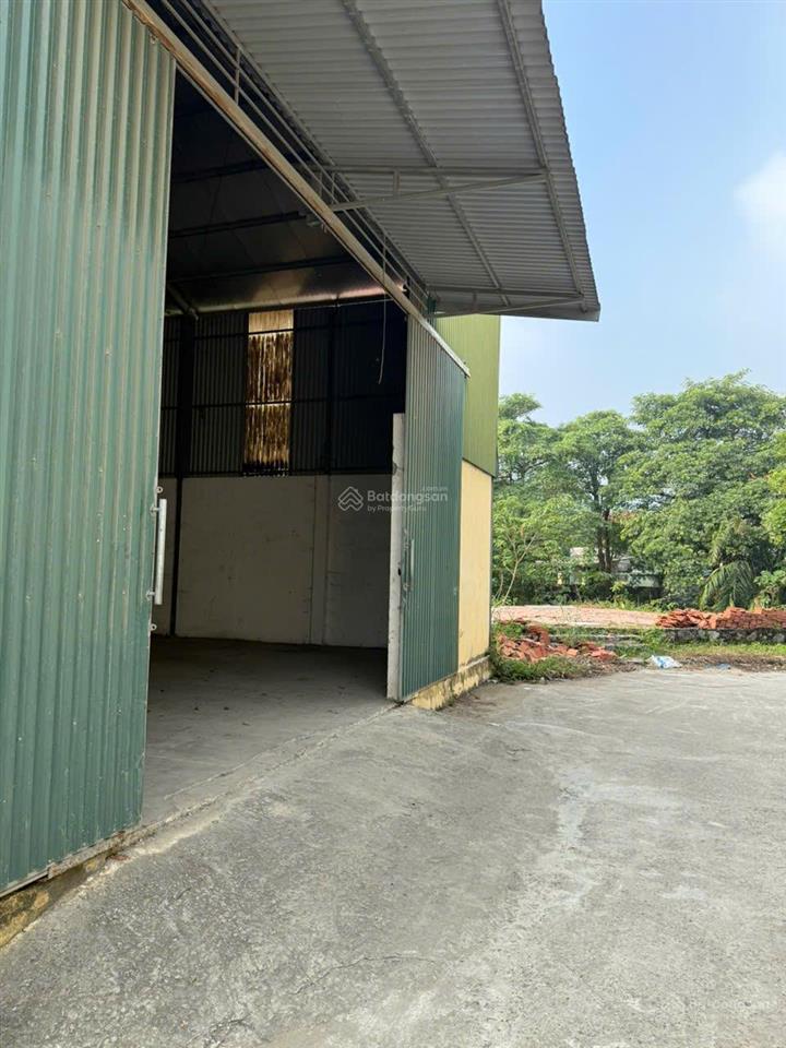 Cho thuê kho xưởng đường đê tiền yên, hoài đức cũ, nay là xã sơn đồng, hn. 230m2 cao 8m. 0963 596 ***