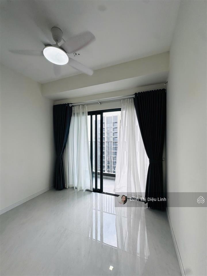 Chính chủ cần bán căn hộ the sun avenue quận 2  2 phòng ngủ  view sông  6,3 tỷ  sổ hồng lâu dài