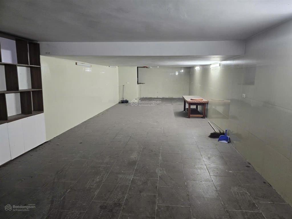 Mặt tiền siêu khủng đối diện jw mariott mặt phố miếu đầmđỗ đức dục 155m2 6t mt10.8m 65tỷ n từ liêm