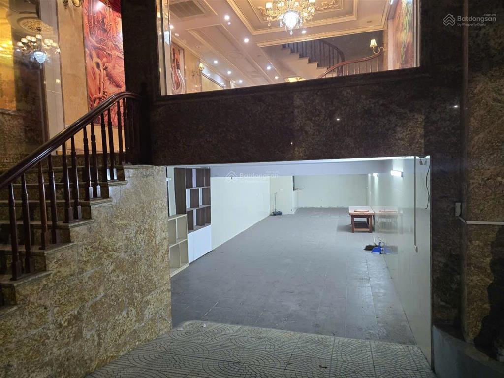 Mặt tiền siêu khủng đối diện jw mariott mặt phố miếu đầmđỗ đức dục 155m2 6t mt10.8m 65tỷ n từ liêm