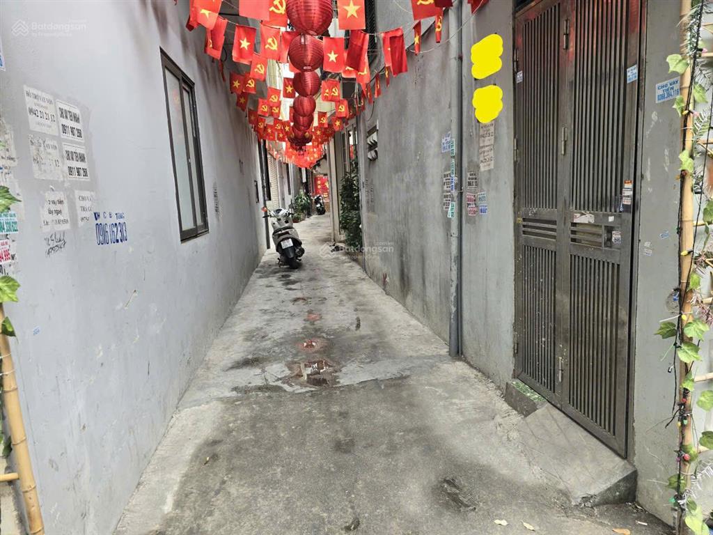 Hàng kín kịch độc bay nhanh 20m ra mặtphố yên hòa trung kính to giá đang rẻ hơn thị trường gần 1tỷ