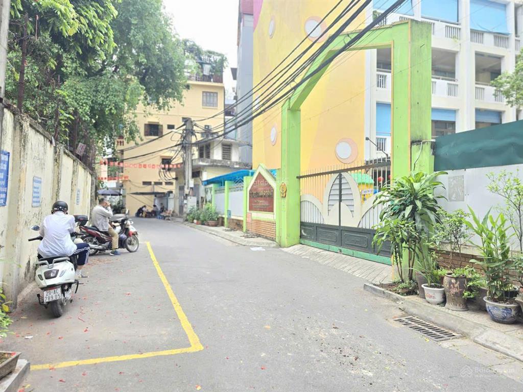 Cực hiếm  lô góc gần công viên thống nhất  50m ra ô tô tránh  đại cồ việt
