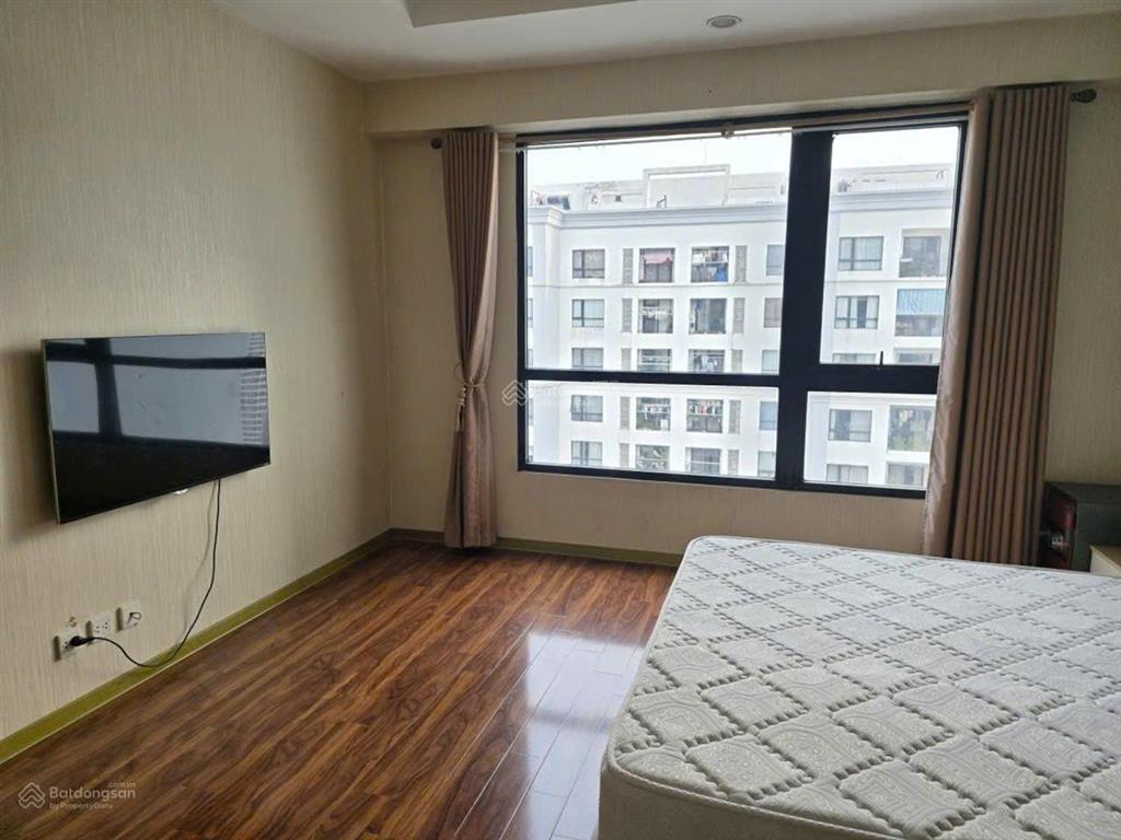 Vinhomes times city  căn 3pn view sông hồng  tầng cao tòa t2  full nội thất giá chỉ 8.7 tỷ