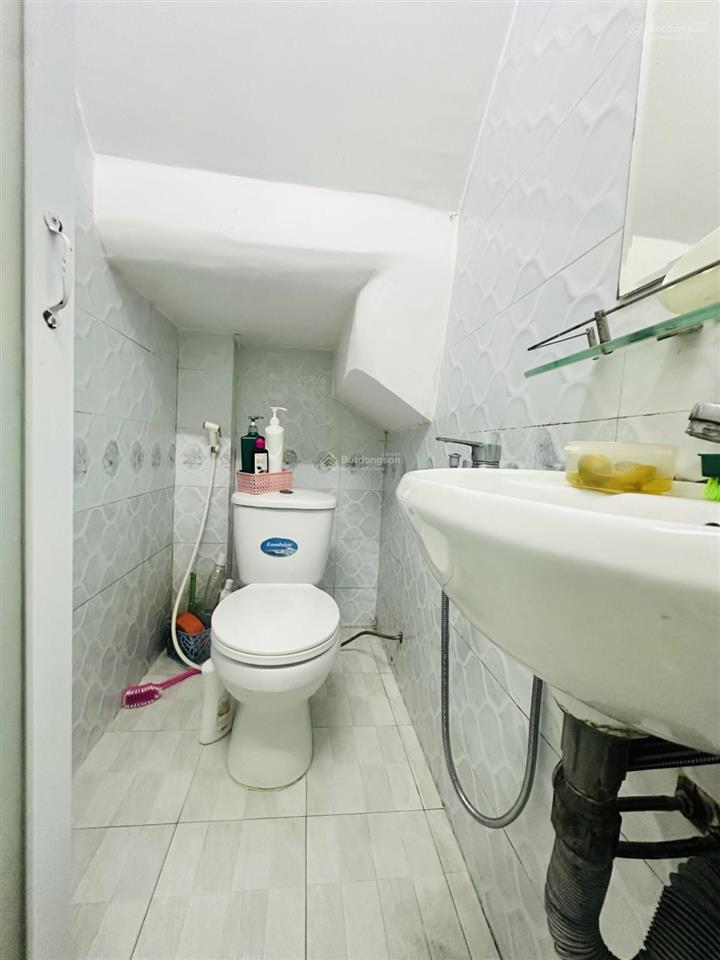 Nhà cô giang quận 1 4 tầng giá chỉ 6.2 tỷ