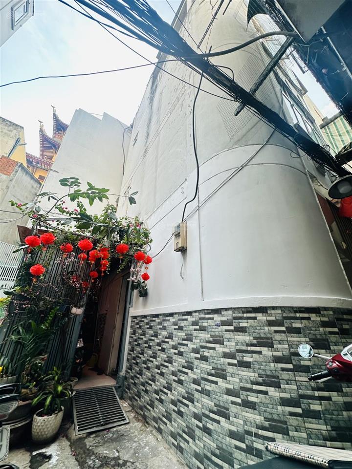 Nhà cô giang quận 1 4 tầng giá chỉ 6.2 tỷ