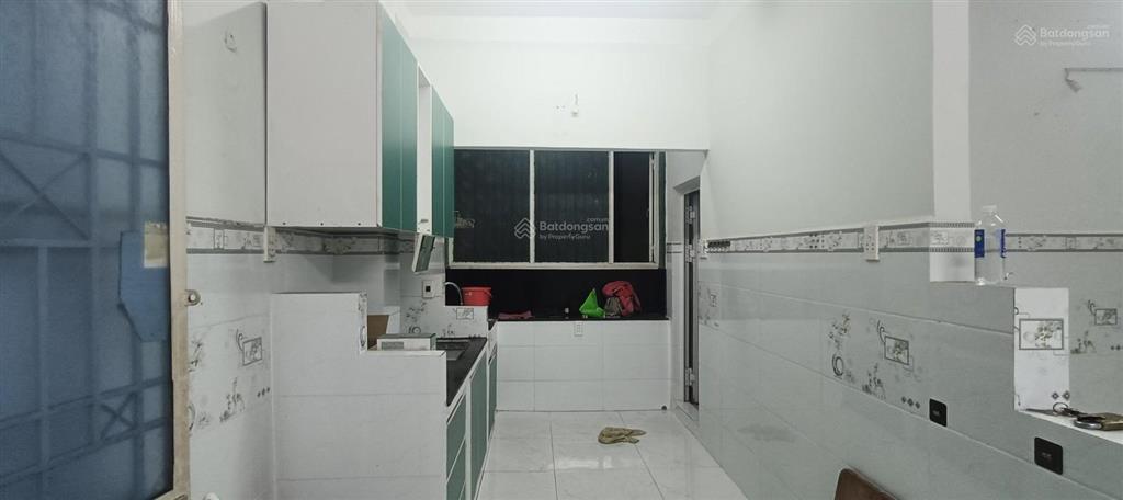 Bán căn hộ lầu 2 tản đà quận 5, 63m2, 2pn, giá 3,2 tỷ