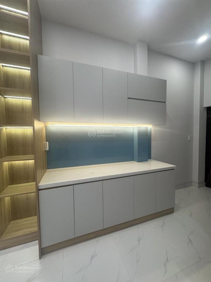 Nhà trần hưng đạo quận 5, 3 tầng, 2pn hẻm yên tĩnh 5.68 tỷ