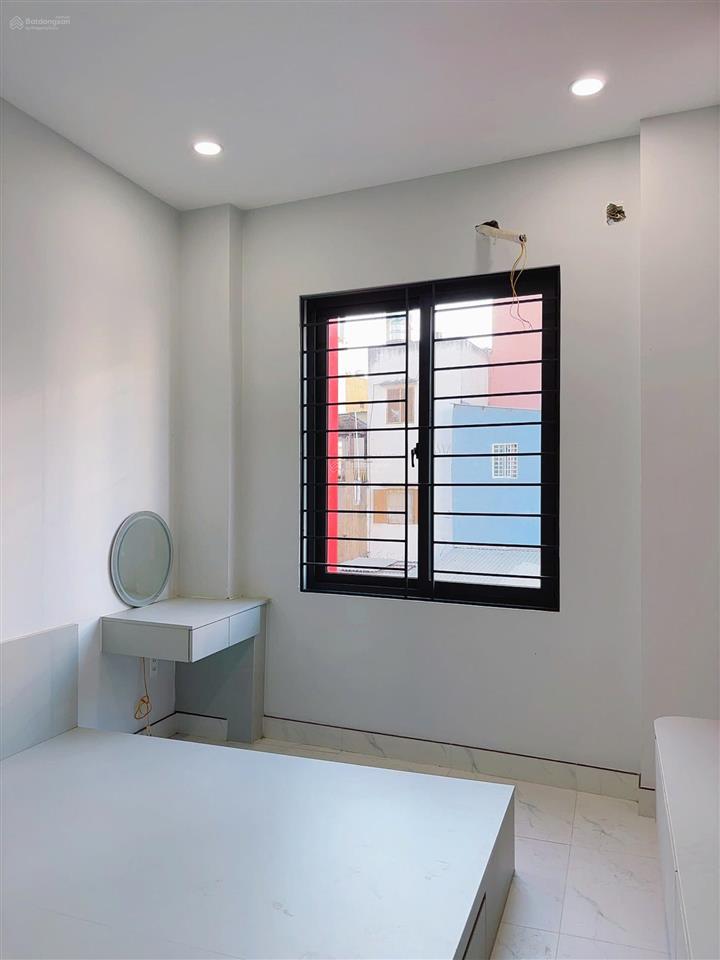 Nhà trần hưng đạo quận 5, 3 tầng, 2pn hẻm yên tĩnh 5.68 tỷ