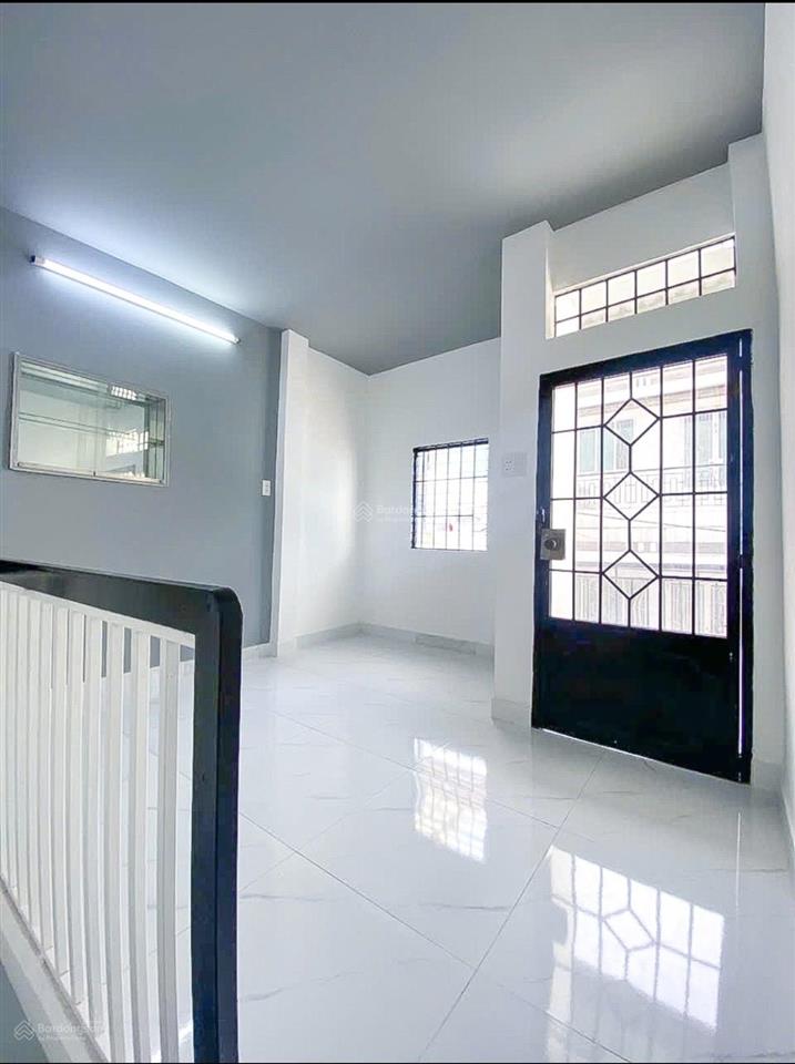 Nhà trần phú quận 5 hẻm yên tĩnh nhà mát 2pn 4.99 tỷ