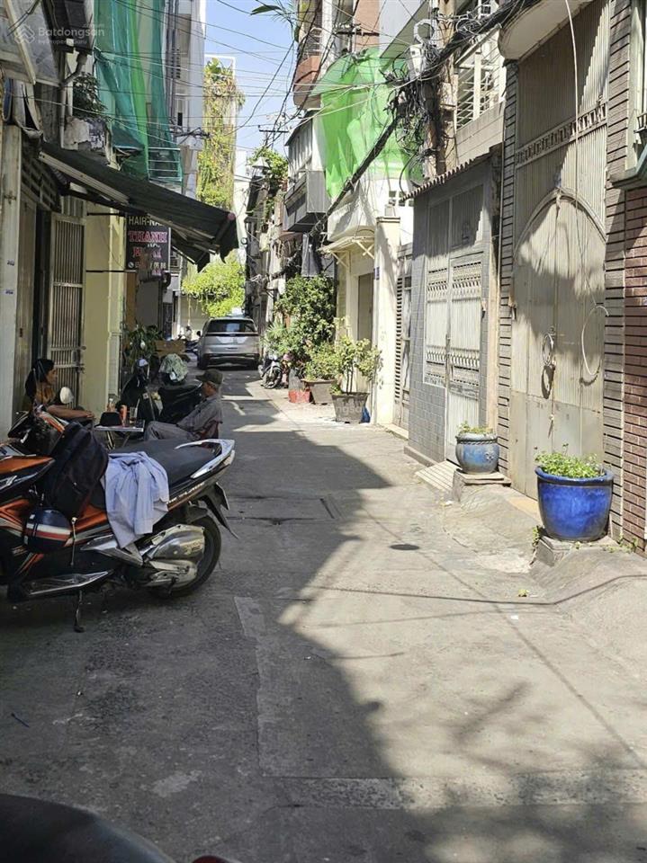 Bán nhà 3 lầu hẻm xe hơi đường nguyễn đình chiểu q3. dt 4.5x14m giá 12.5 tỷ