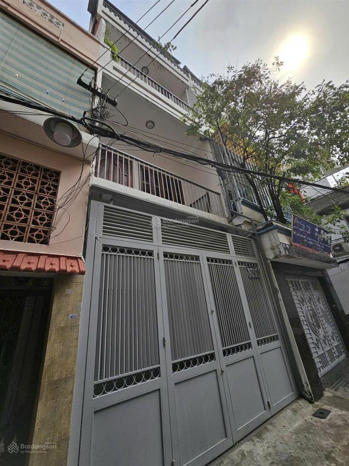 Bán nhà 3 lầu hẻm xe hơi trần hưng đạo q1. dt 4x16m. giá 12.6 tỷ