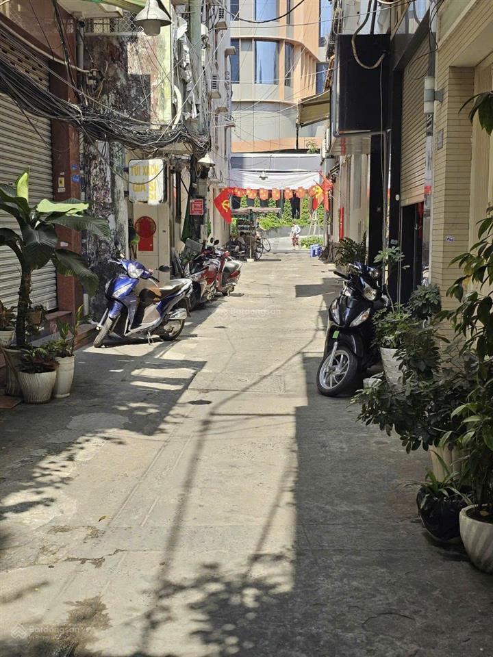 Bán nhà 3 lầu hẻm xe hơi đường nguyễn trãi q1. dt 4.4x14m giá 14 tỷ