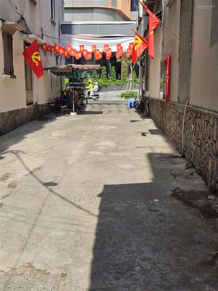 Bán nhà 3 lầu hẻm xe hơi đường nguyễn trãi q1. dt 4.4x14m giá 14 tỷ