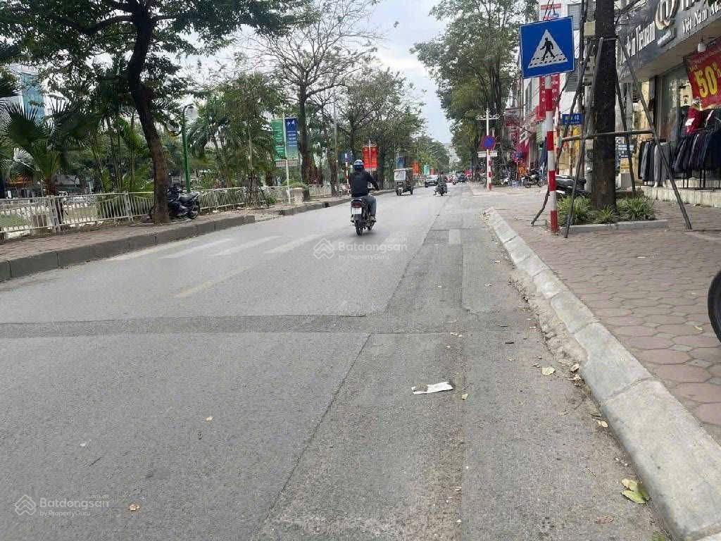 Bán căn hộ tập thể 75m2, giá cực chất 3,9 tỷ tại hoàng đạo thành, thanh xuân, hà nội