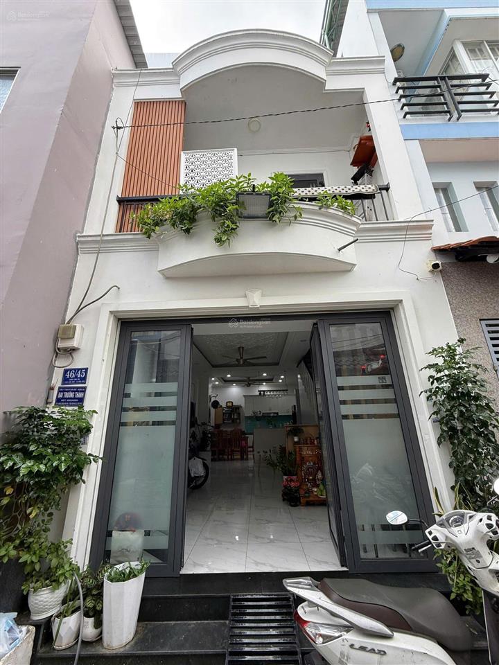 Bán nhà đẹp 2 tầng 43m2 tại hxh trần văn ơn, tân sơn nhì, tân phú, hcm. giá 6,4 tỷ.