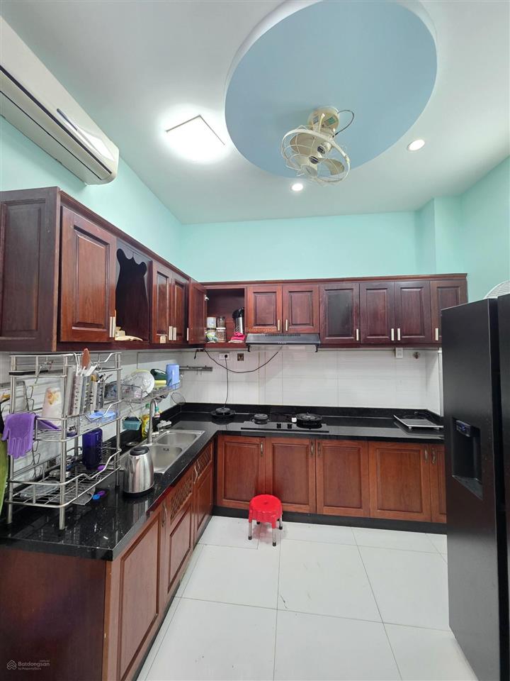 Nhà đẹp 4 tầng đường lạc long quân, tân bình.dt 4 x 13m. 7pn+ 6 wc chỉ 8,2 tỷ