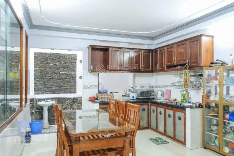 Nhà đẹp 4 tầng đường lý thường kiệt, phường 9, quận tân bình.giáp quận 10  dt 58m2 giá 9,5 tỷ