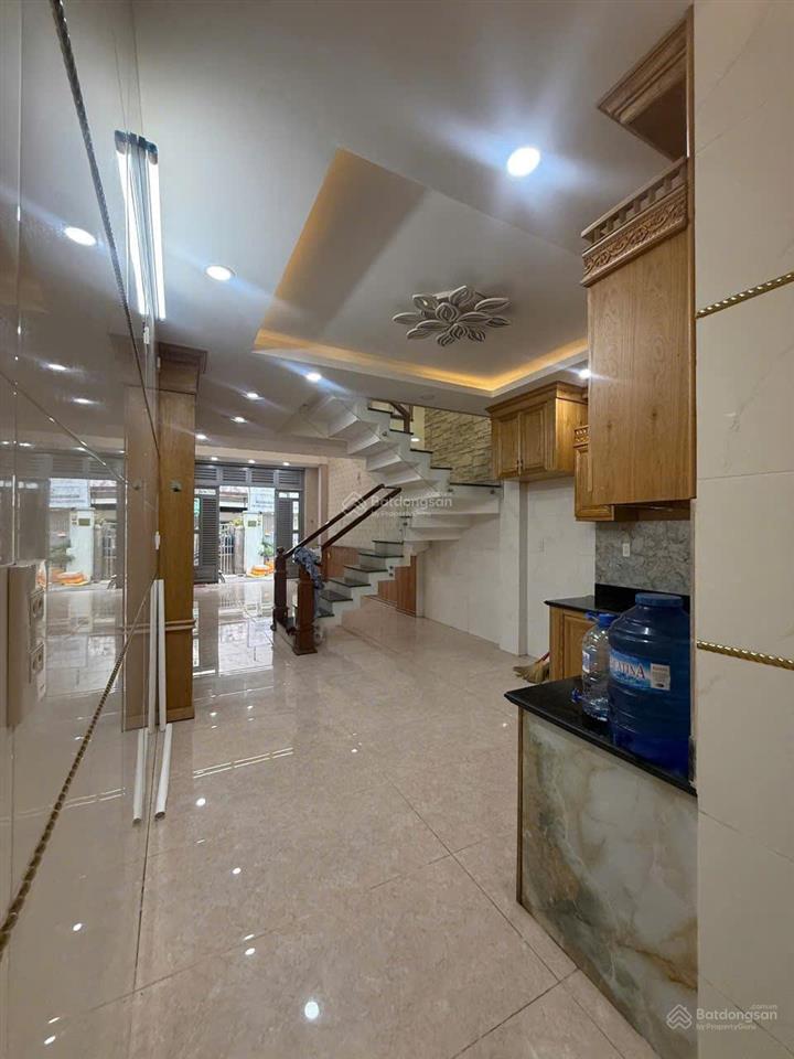 Nhà 5 tầng hxh đường trường chinh  p. tân bình. dt 4x13,8m 52,5m2. gồm 5pn + 6wc giá 9,9 tỷ