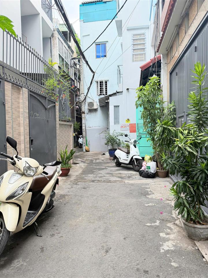Nhà mới 2 tầng bành văn trâ chữ đồng tử tân bình. gần nhà thờ chí hoà  62m2 (4.7 x 13,5m)6.85 tỷ