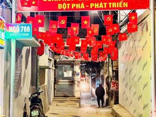 Nhà 5 tầng phố đê la thành 93m2 16.7 tỷ