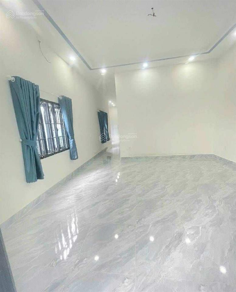 Bán nhà chợ dĩ an 1, hxh đường nguyễn an ninh dt 120m2, giá 4,75 tỷ tl