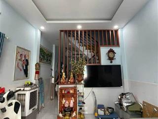 Bán nhà 2 tầng xây kiên cố trường thọ thủ đức 70m2 giá 4,1 tỷ