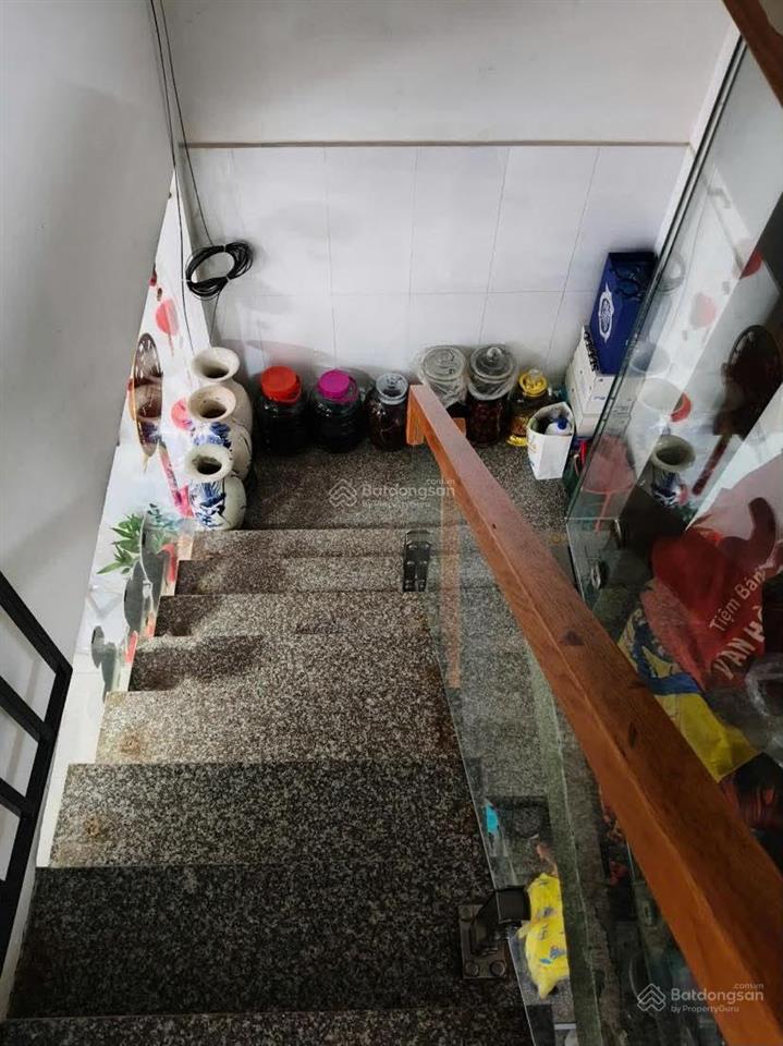 Bán nhà 2 tầng hẻm xe hơi gần chợ đoàn thị kia dĩ an 88m2 giá 3,2 tỷ