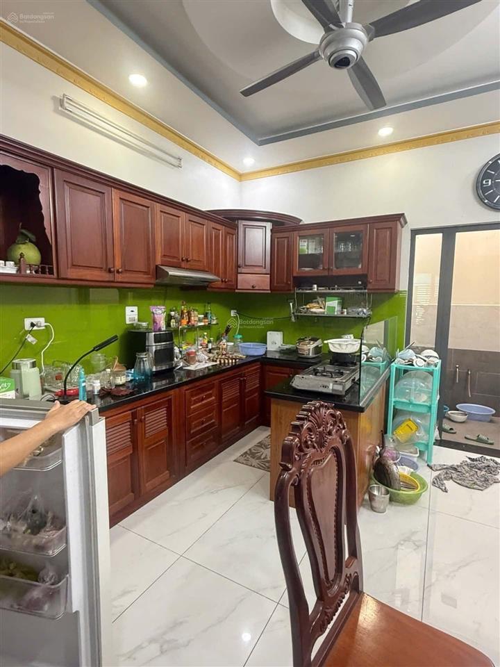 Chủ định cư nước ngoài gấp bán nhà 4 tầng hẻm xe hơi ngô thị nhậm dĩ an 84m2 giá 6 tỷ