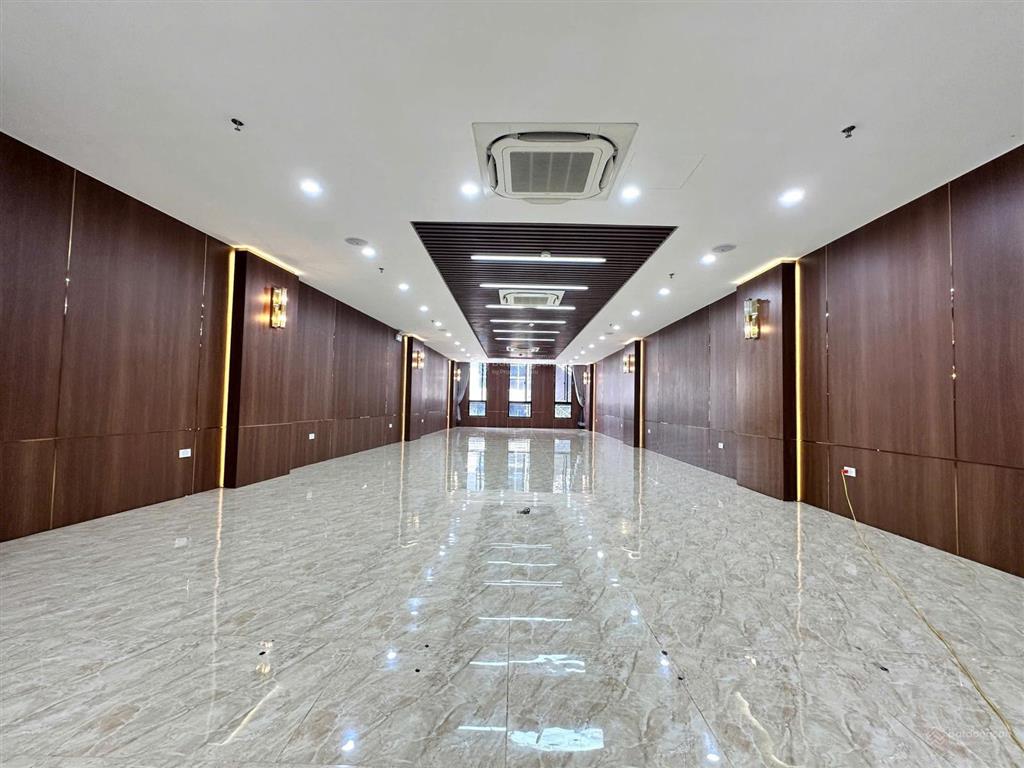 Cho thuê mặt bằng kinh doanh mặt phố bạch mai nhận diện thương hiệu đỉnh cho các mô kình showrom