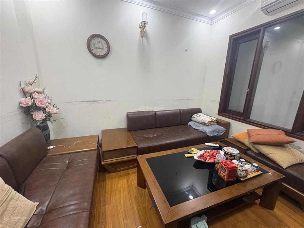 Chính chủ cần bán nhà đẹp võ chí công ô tô vào ngõ 6 tầng thang máy nở hậu tài lộc