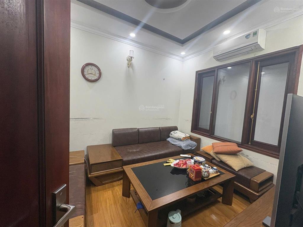 Chính chủ cần bán nhà đẹp võ chí công ô tô vào ngõ 6 tầng thang máy nở hậu tài lộc