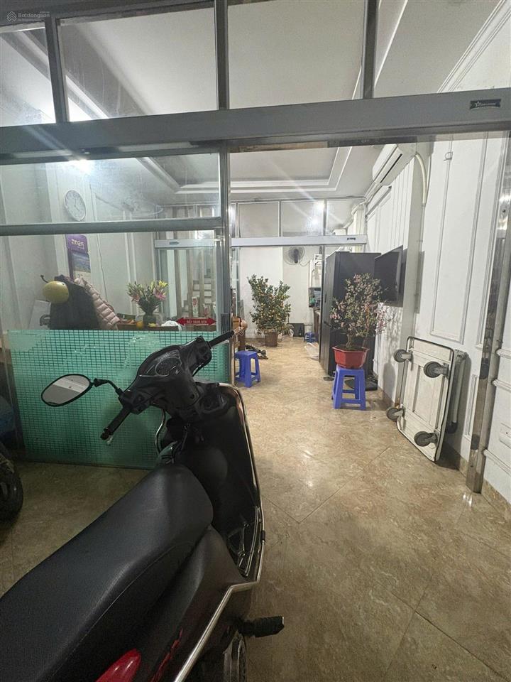 Chính chủ cần bán nhà đẹp võ chí công ô tô vào ngõ 6 tầng thang máy nở hậu tài lộc