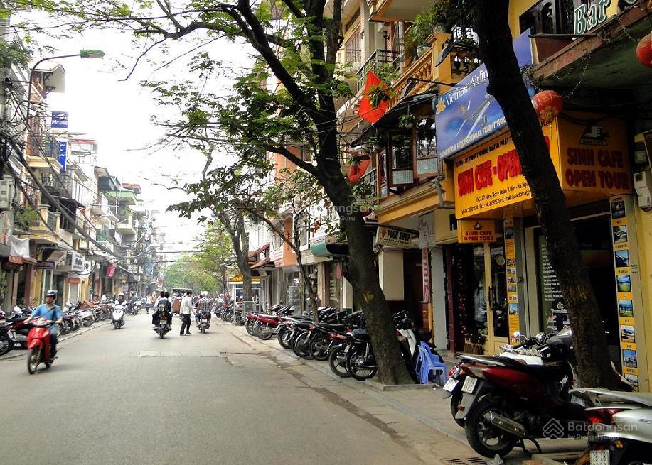 Cho thuê mặt bằng phố hàng bè vị trí vàng phố cổ 430m x 4 tầng mặt tiền 12m thang máy thông sàn