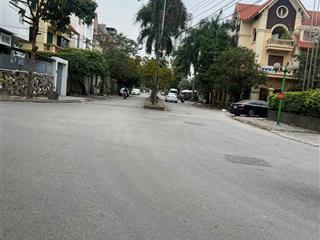 Chính chủ giảm 1 tỷ bán liền kề vạn phúc  75m  5 tầng