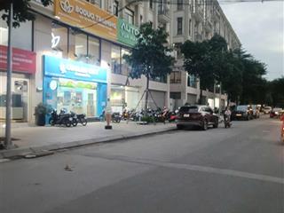 Cần bán nhanh himlam vạn phúc 98m2 7 tầng, 2 mặt đường căn góc dãy cọ giá đầu tư