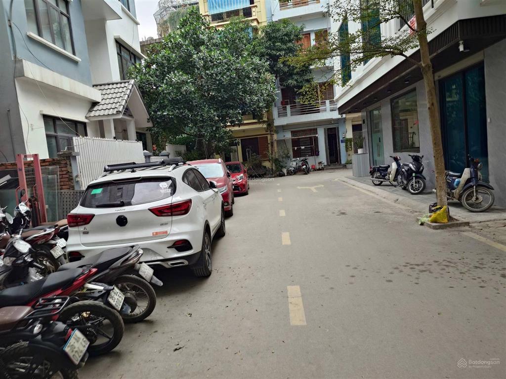 Giảm 1 tỷ cần bán nhà mộ lao, hà đông 5 tầng, 50m2 hoàn thiện đẹp đường 3 ô tô tránh