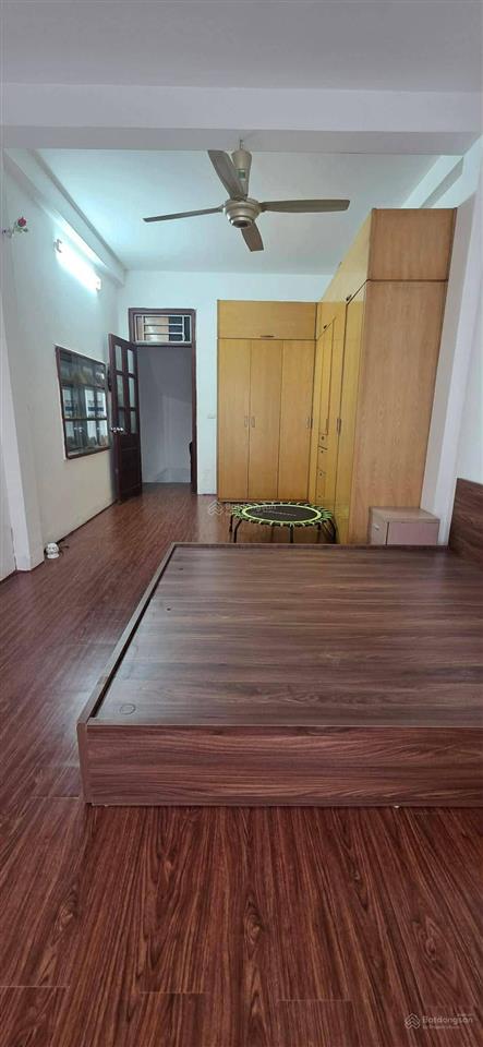 Giảm 1 tỷ bán nhà mộ lao, hà đông 42m2, 5 tầng, đường ô tô tránh vỉa hè kinh doanh, gần hồ