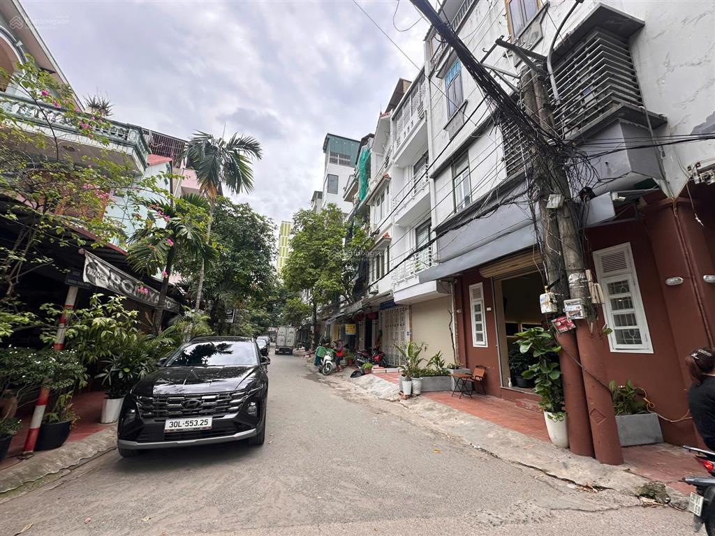Giảm 1 tỷ bán nhà mộ lao, hà đông 42m2, 5 tầng, đường ô tô tránh vỉa hè kinh doanh, gần hồ