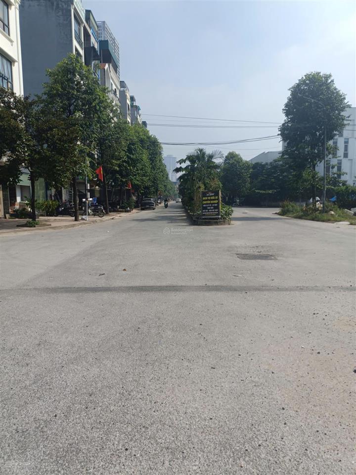 Giảm 500 tr bán đất dịch vụ vạn phúc, hà đông phân lô 50m² giá hơn 14 tỷ