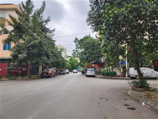 Chủ giảm 2 tỷ bán nhà kđt văn khê 82,5m² 5 tầng mt 5m 18,8 tỷ