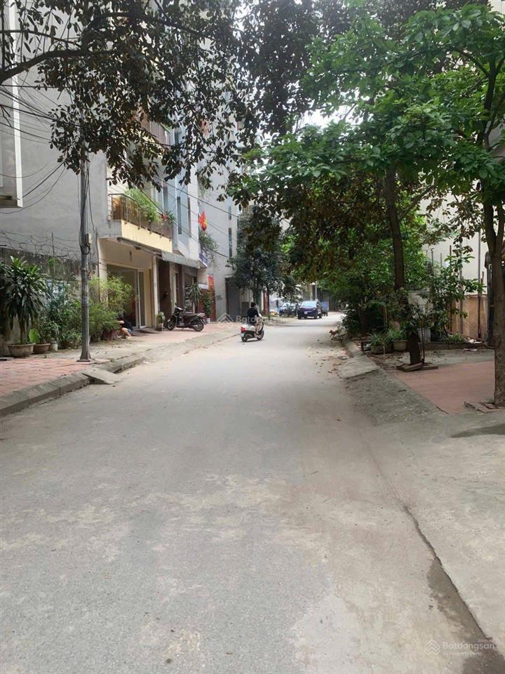 Cần bán nhà nguyễn văn lộc, mỗ lao 50m² 5 tầng đường 12m, vỉa hè