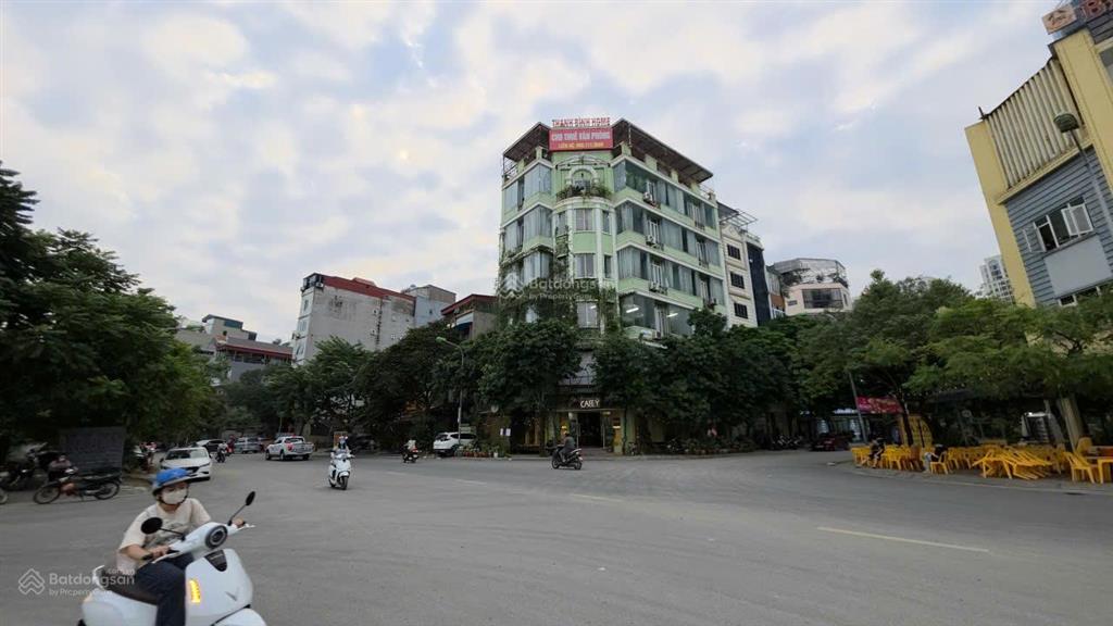 Giảm 3 tỷ bán đất 50m2 mặt phố nguyễn văn lộc, mộ lao, hà đông 2 thoáng rộng 30m, vỉa hè 8m, 18 tỷ