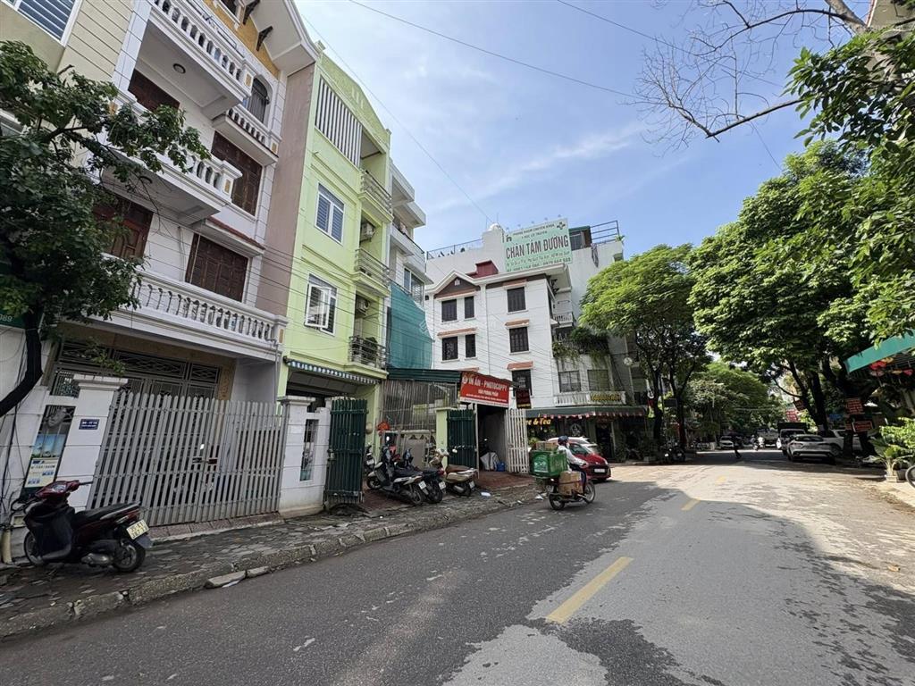 Giảm 2 tỷ bán nhà 80 m2, 5 tầng mặt phố nguyễn sơn hà, văn quán, hà đông kinh doanh sầm uất